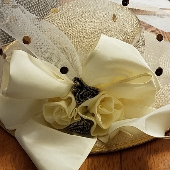 Hat - Picture 4 of 4